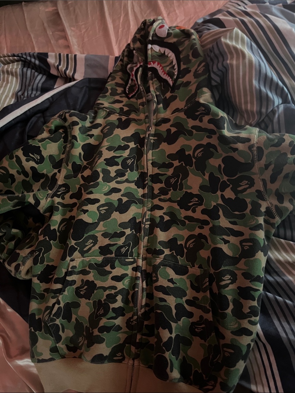 Camouflage Shark-Graphic Zip Hoodie Jacket - Green